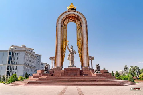 Monument Ismaila Samanina in Dušanbe — Historické místo