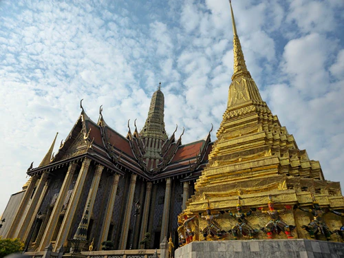 The Temple of the Emerald Buddha in Bangkok — Religieuze plek