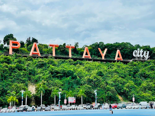 Pattaya City Sign in Pattaya — ল্যান্ডমার্ক