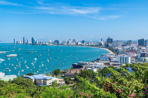 Phra Tamnak Mountain Viewpoint in Pattaya — ল্যান্ডমার্ক