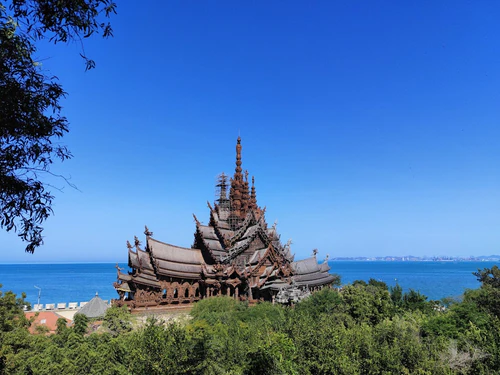 The Sanctuary of Truth Museum in Pattaya — Museum