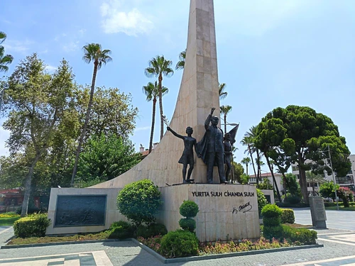 Monumento a Mustafa Kemal Atatürk — Monumento, rated 4.7/5
