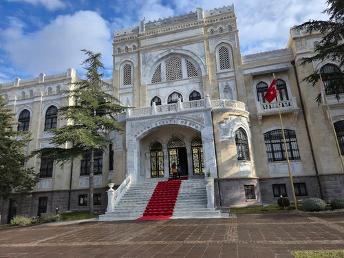 Ankara Painting and Sculpture Museum in Ankara — মিউজিয়াম