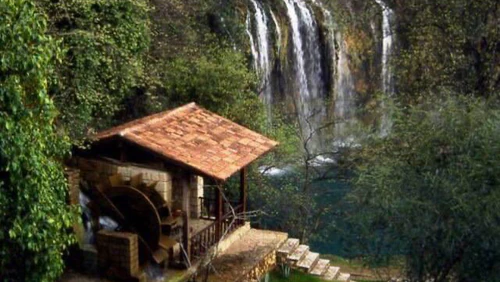 Kurşunlu Waterfall in Antalya — পার্ক