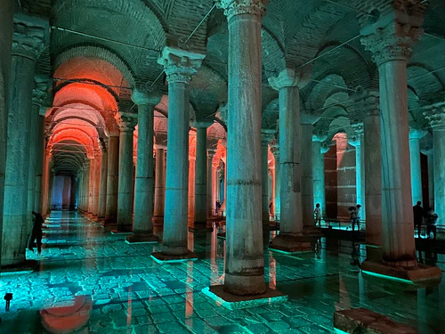 Basilica Cistern in Istanbul — ঐতিহাসিক স্থান