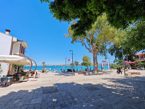Nar Beach 1, rated 4.4/5