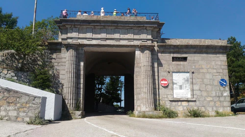 Porta Baidar, rated 4.7/5