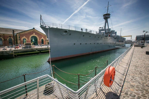 Royal Navy Museums: HMS Caroline in বেলফাস্ট — মিউজিয়াম