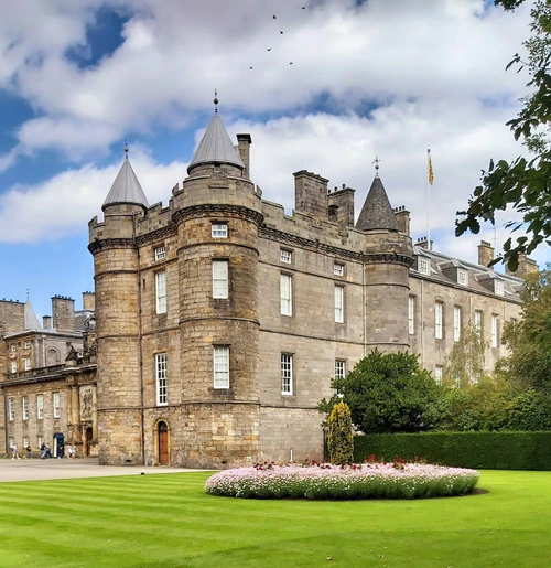 Dvor Holyroodhouse — Castle, rated 4.6/5