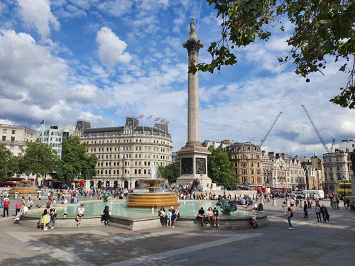 Trafalgar Square — Market, rated 4.6/5