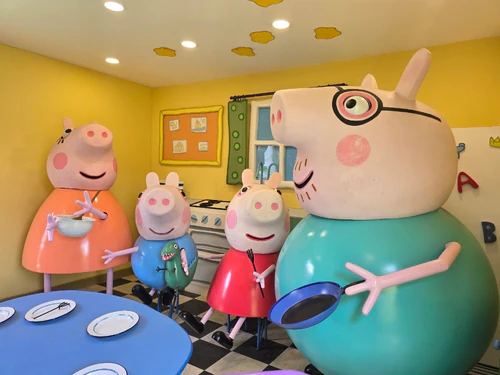 Paultons Park Home of Peppa Pig World in Southampton — Theme park