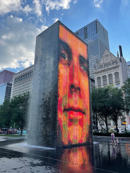 Crown Fountain — ল্যান্ডমার্ক, rated 4.7/5