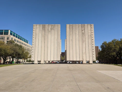 John F. Kennedy Memorial Plaza — ძეგლი, rated 4.5/5