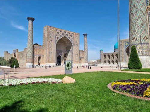 Ulugh Beg-madrassa in Samarkand — Historische plek