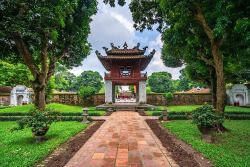 Tempel van de Literatuur in Hanoi — Religieuze plek
