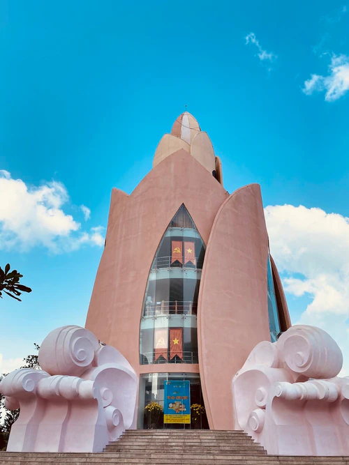 Tram Huong Tower in Nha Trang — Park