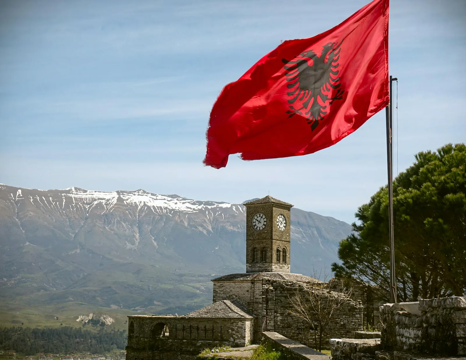 Albanija travel guide