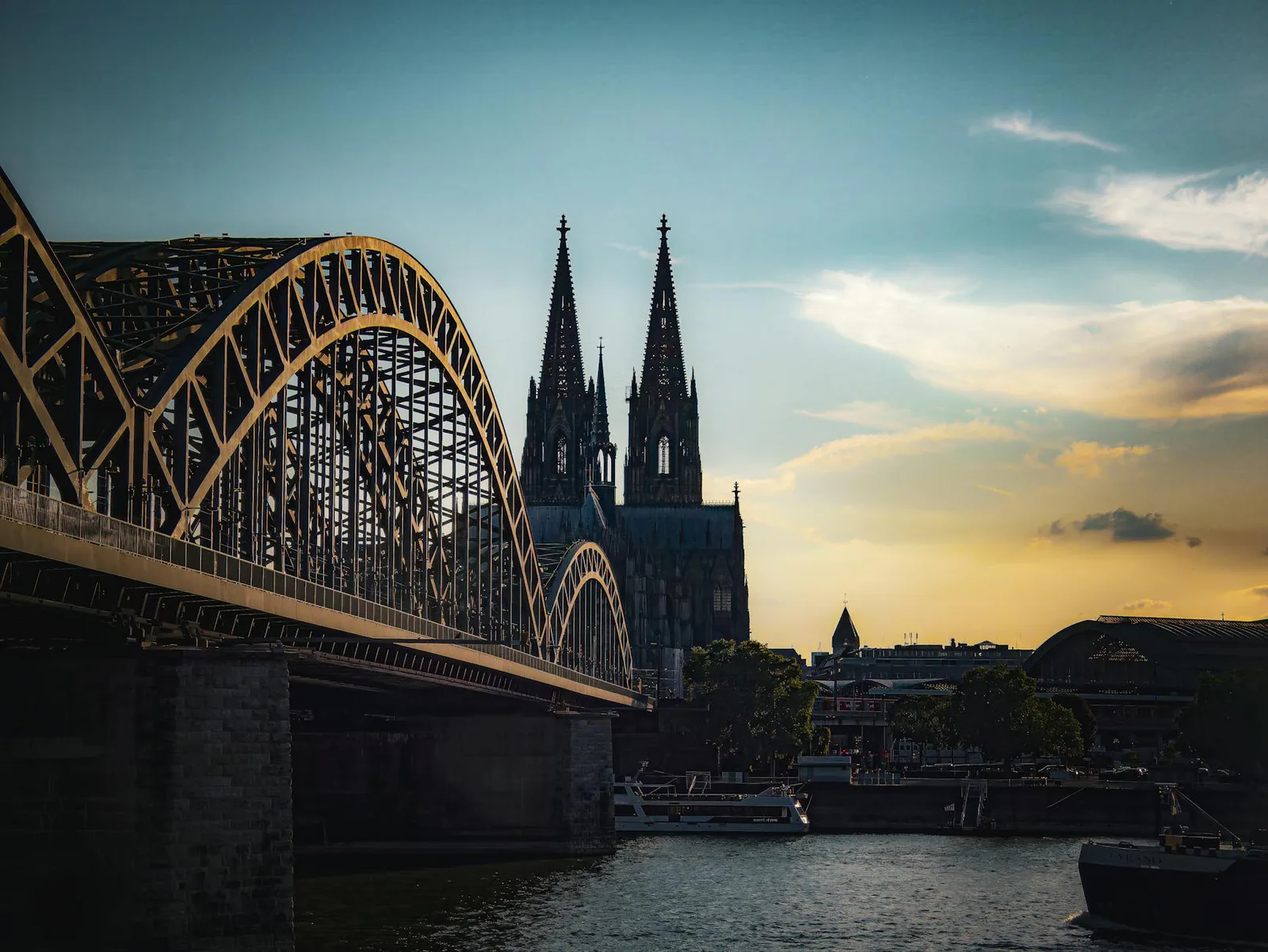 Keulen travel guide