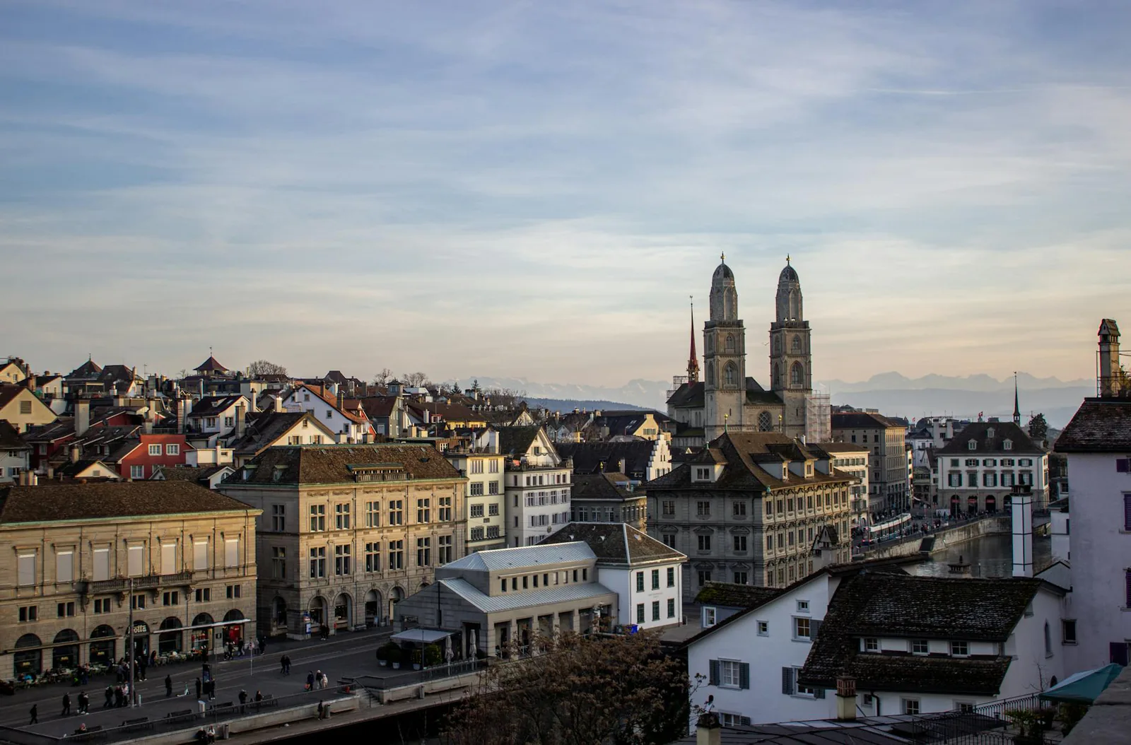 Zurich travel guide