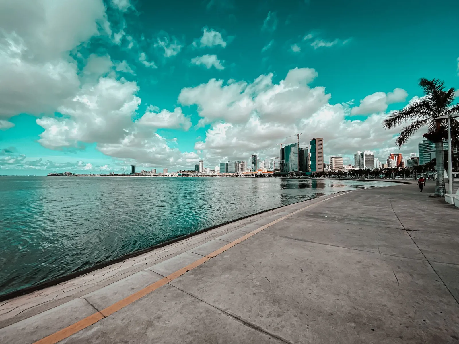 Luanda travel guide