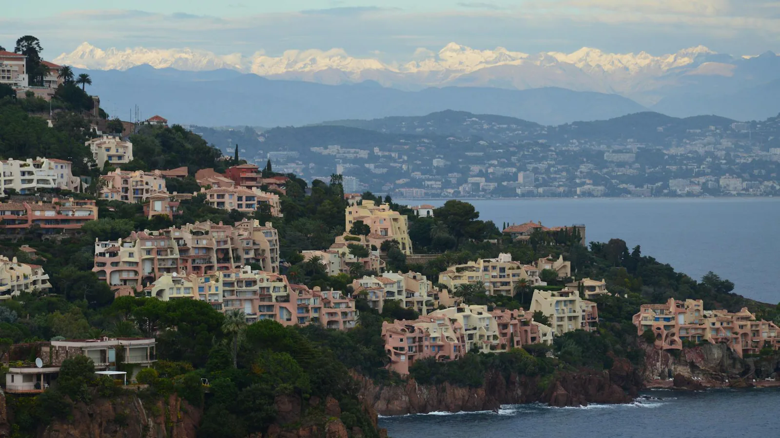 Provence-Alpes-C Côte d'Azur travel guide
