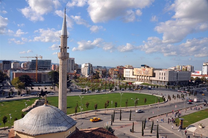 Plaza de Skanderbeg