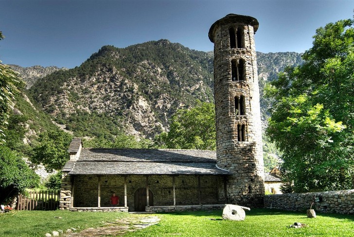 Santa Coloma Church