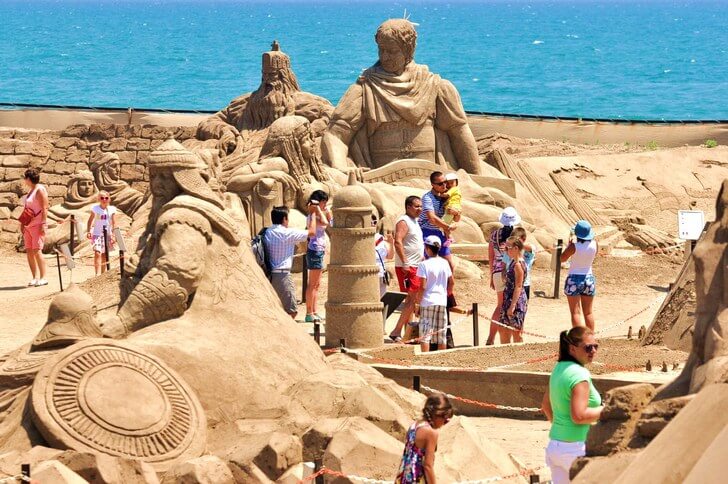 "Sand Sculpture Museum."