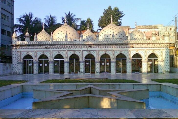 Star Mosque (Tara Masjid)