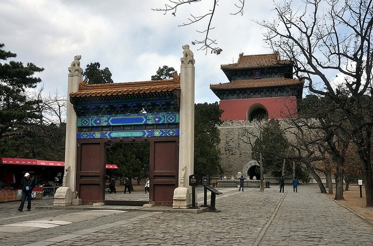 The tombs of the Ming and Qing emperors