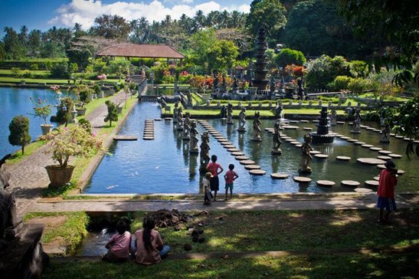 قصر المياه Tirtaganga