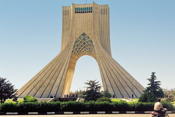 Torre Azadi en Teherán