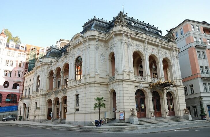 Karlovy Vary City Theatre