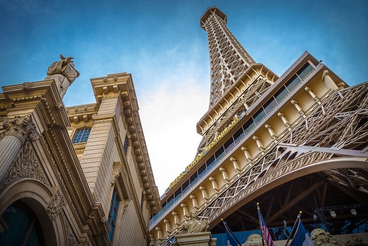 "Paris Las Vegas."