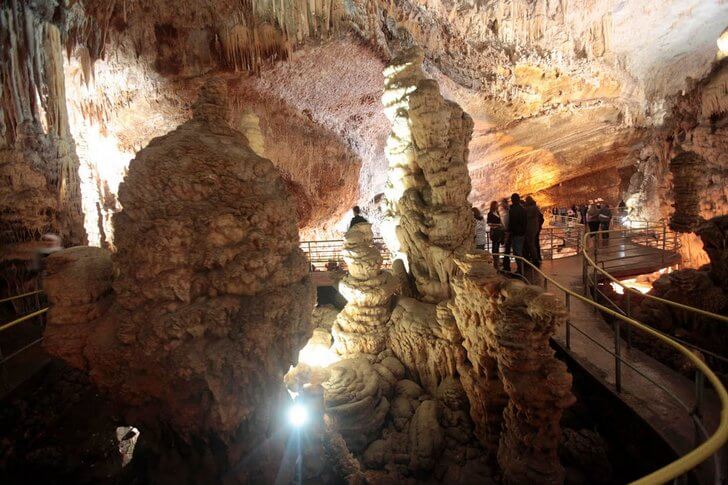 Jate's Caves