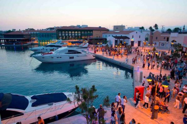 Bến du thuyền Limassol
