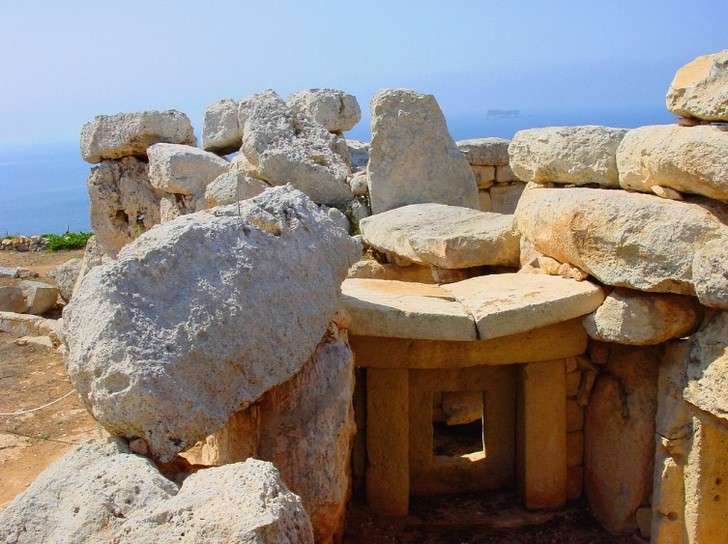 Mnajdra megalithic temple complex