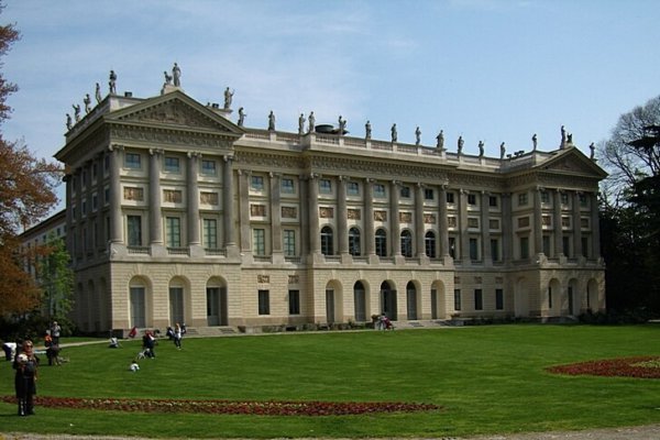 Royal Villa