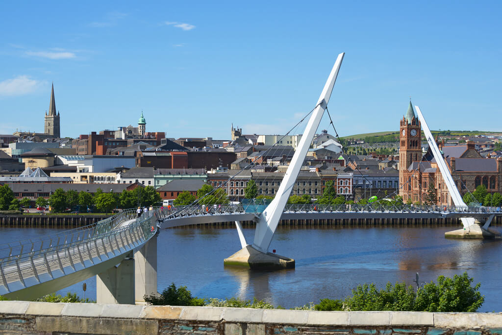 Puente de la Paz (Derry)