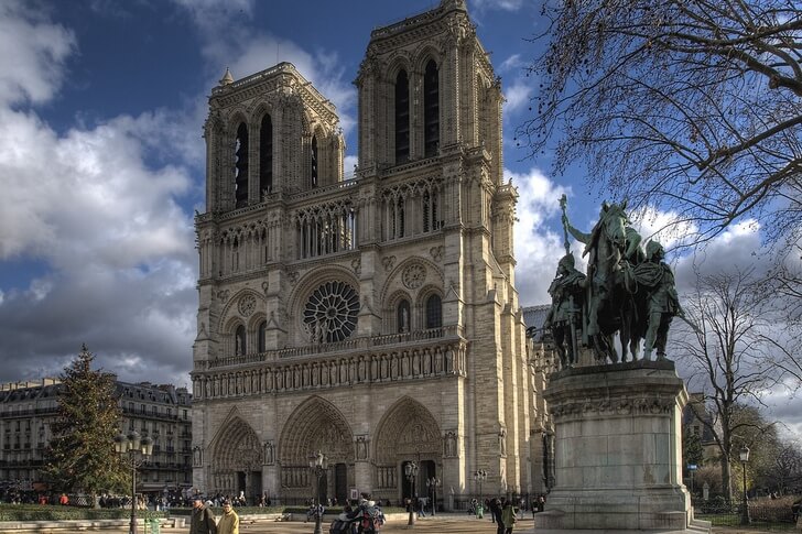 Katedrála Panny Márie v Paríži