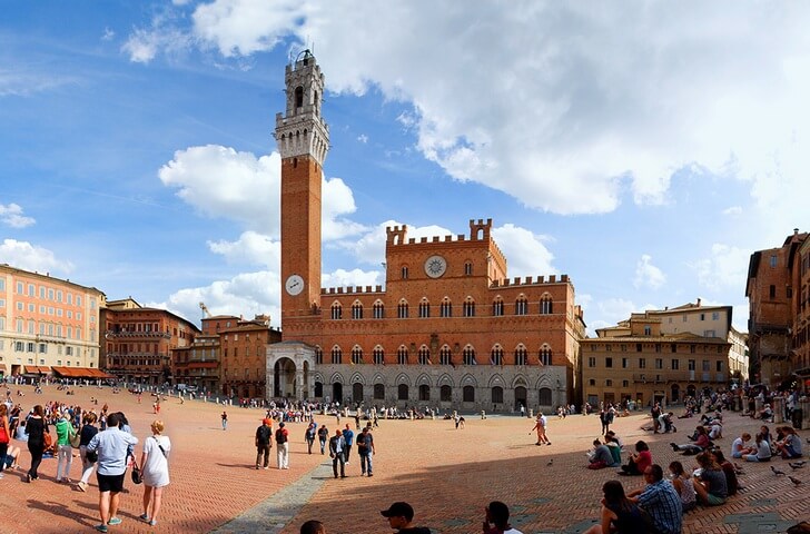 Palazzo Pubblico and the Torre del Mangia Tower
