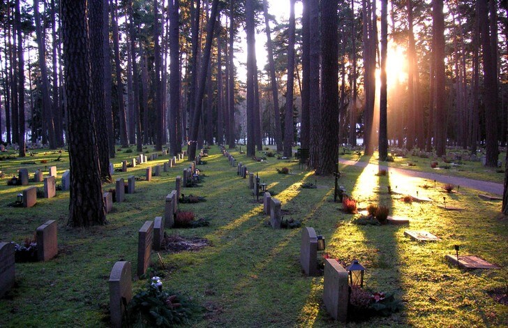 Forest cemetery Skugschurkorkorden