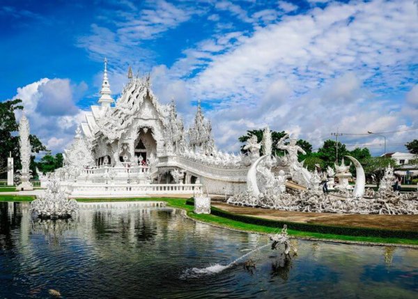 Temple blanc (Wat Rong Khun)