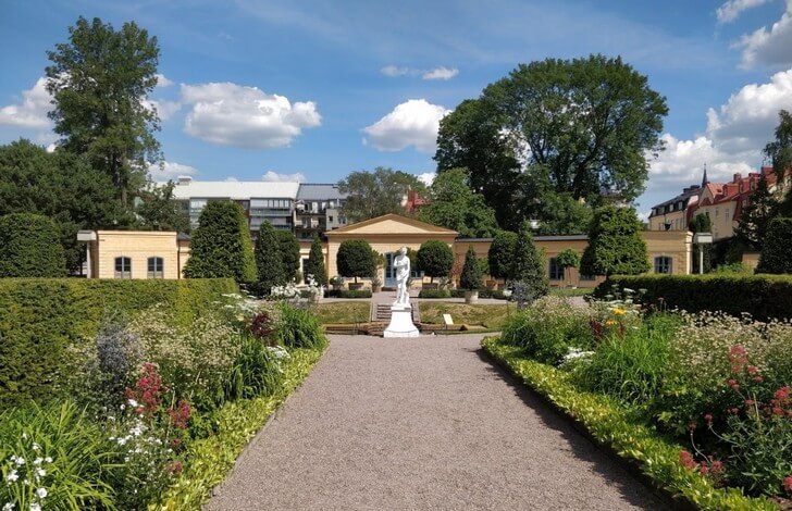 Linnaeus's Garden