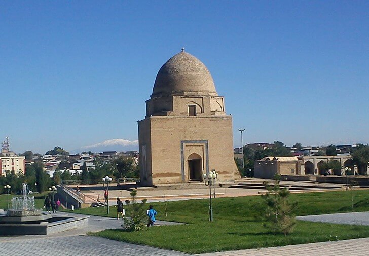 Mausoleo de Rukhabad en Samarcanda