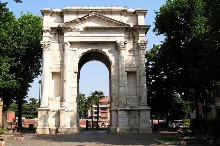 Gavi's Arch